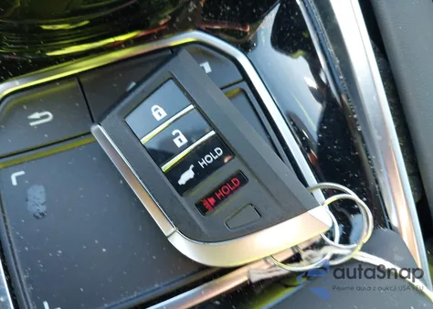 2024 Acura Rdx Standard z USA, uszkodzony, nr VIN 5J8TC2H37RL017762